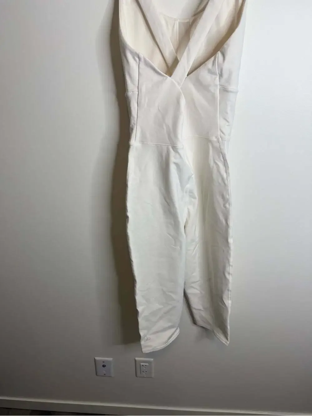 ALO Yoga One Piece jumpsuit capris white sports bra High support large